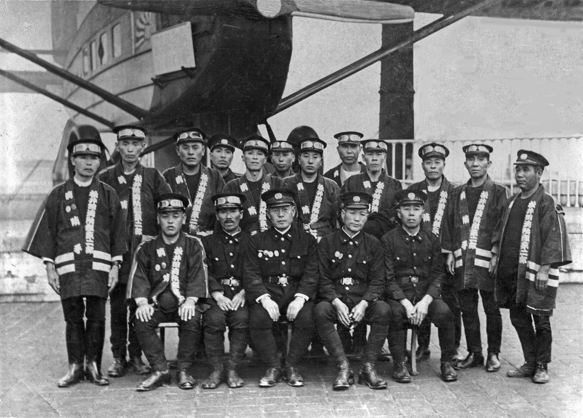 消防団朝日新聞記念写真修復後